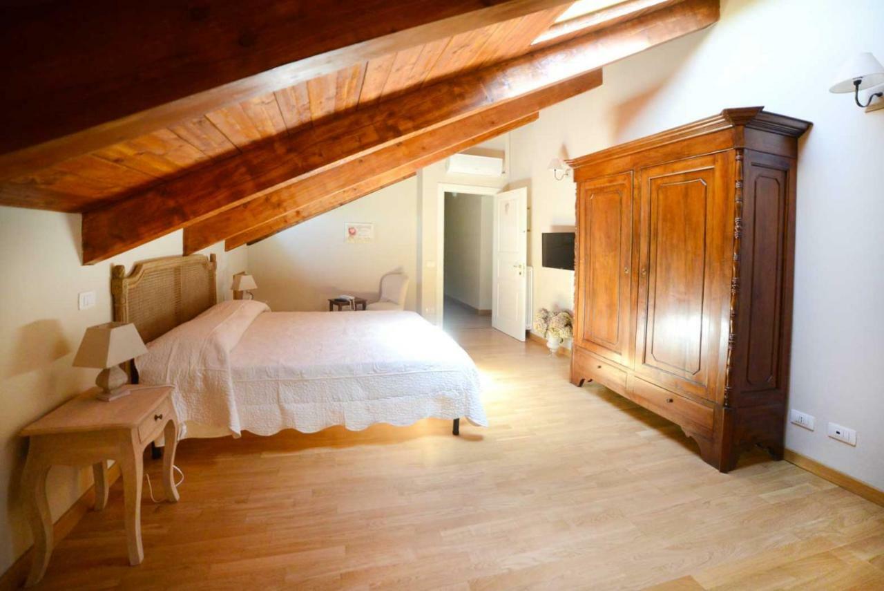 Tenuta Degli Angeli Rossi Άστι Εξωτερικό φωτογραφία