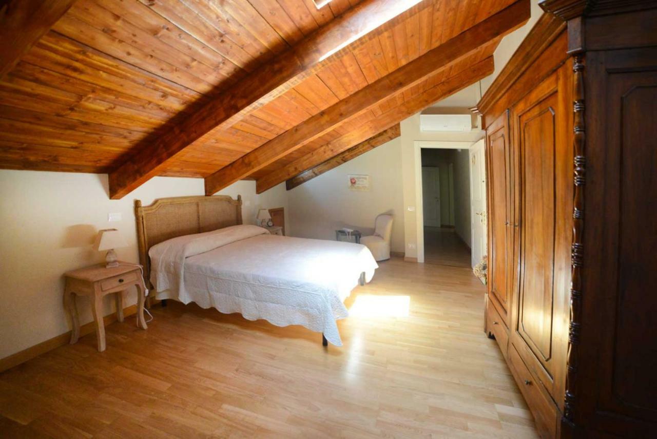 Tenuta Degli Angeli Rossi Άστι Εξωτερικό φωτογραφία