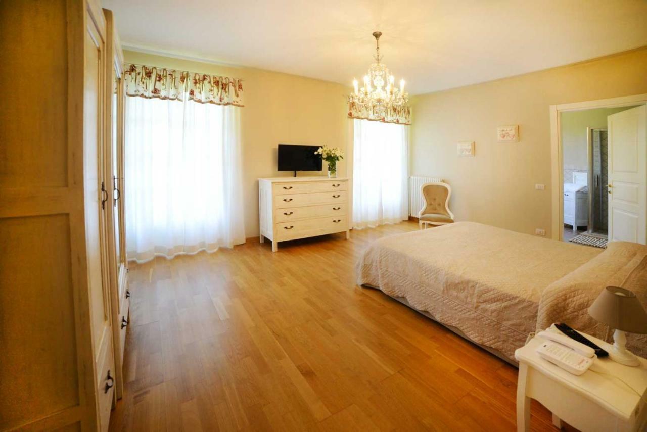 Tenuta Degli Angeli Rossi Άστι Εξωτερικό φωτογραφία