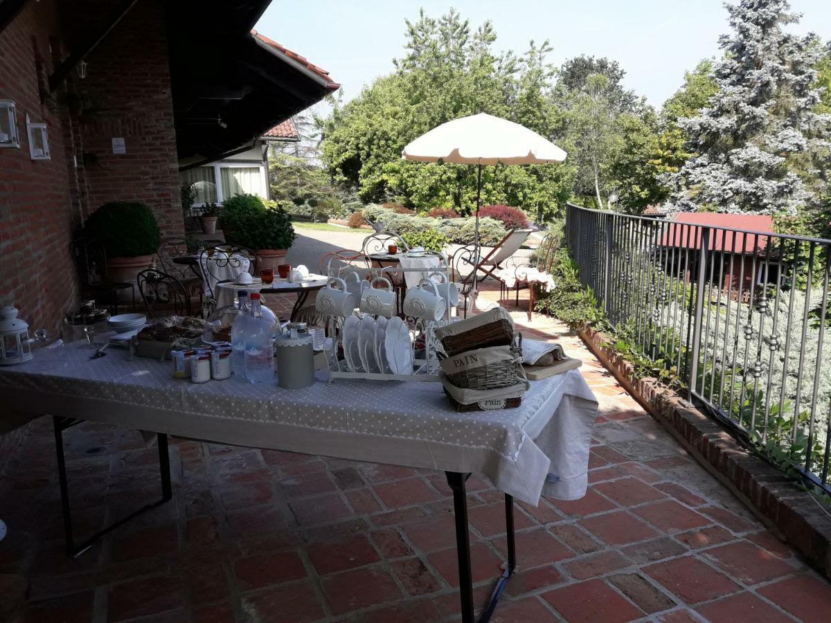 Tenuta Degli Angeli Rossi Άστι Εξωτερικό φωτογραφία